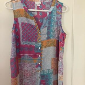 Sleeveless silky tunic top